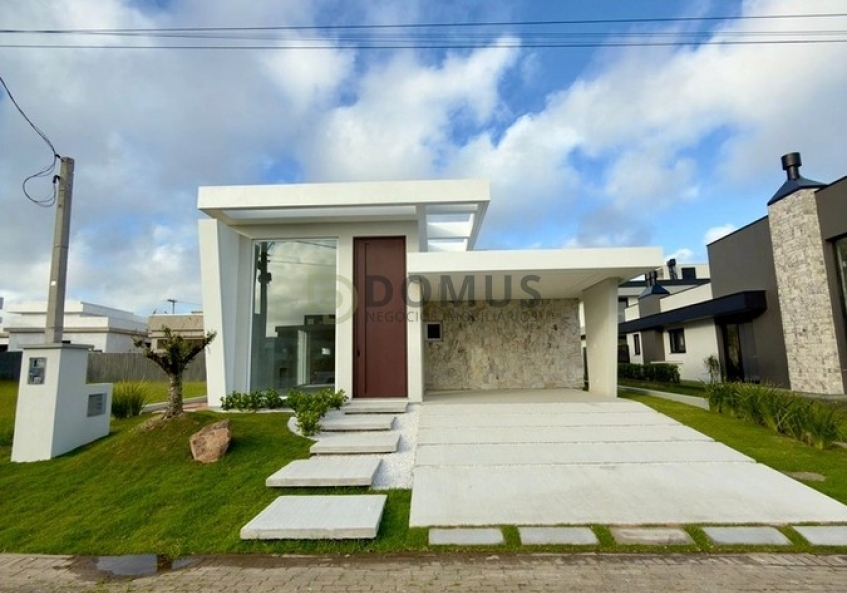 Casa em Condomínio 3 Quartos